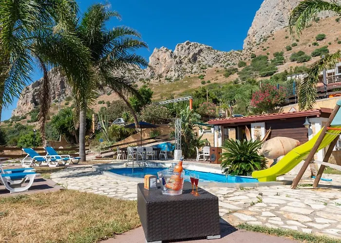 Ina Villa *