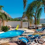 Ina Villa